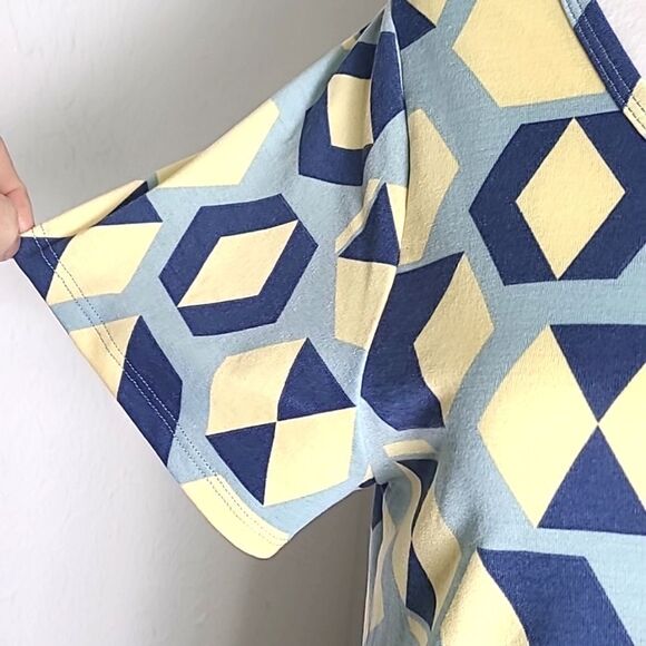 LuLaRoe Green, Yellow, & Blue T-Shirt with Geometric Designs, Size Small, NWT - Picture 4 of 9